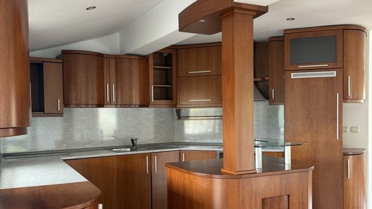 Custom wooden kitchen in the full-floor apartment for sale in central Kyustendil, Bulgaria
