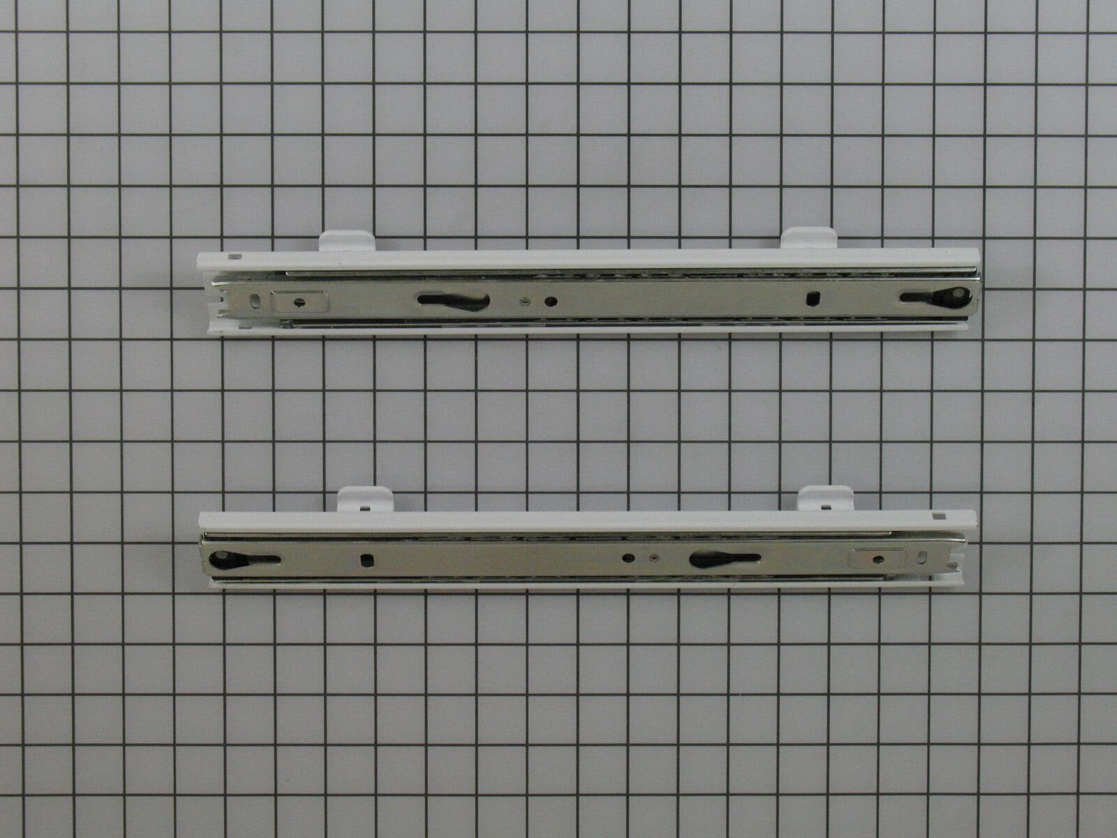 5304491062 - SLIDE SET RH & LH
