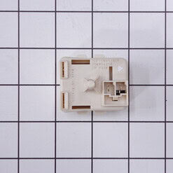 216954218 - CONTROLLER