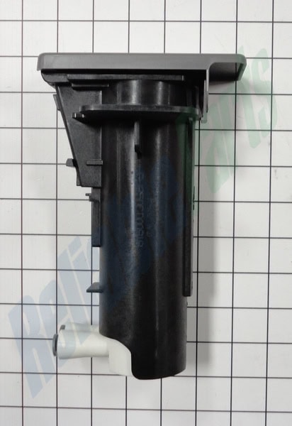 W10862461 Whirlpool Refrigerator Water Filter Housing - Image 2