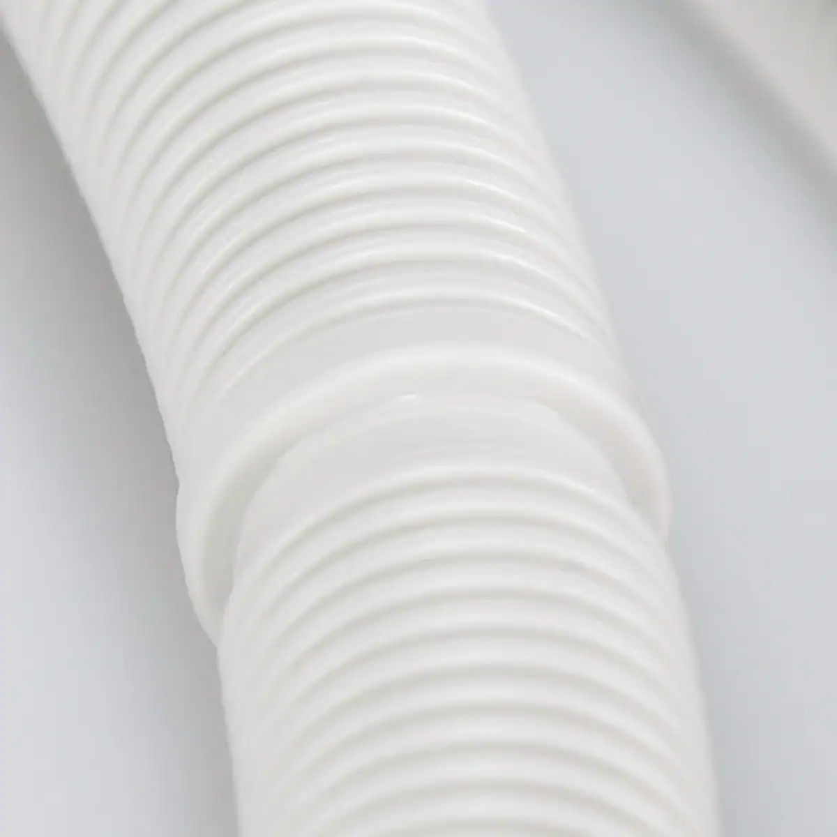 00668114 Bosch Dishwasher Outlet Hose - Image 2