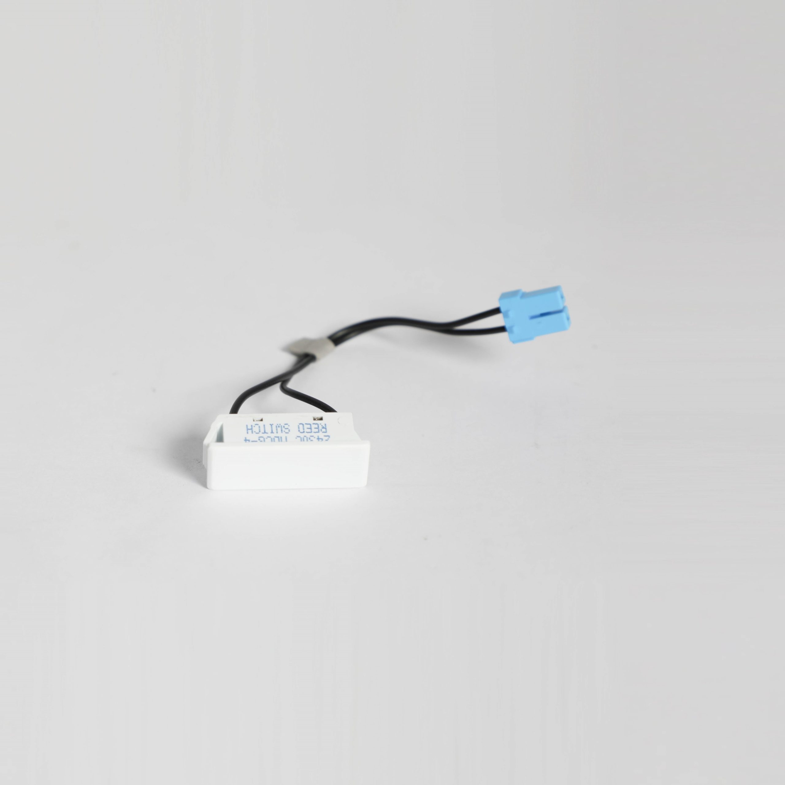 SWITCH REED;UL1007 AWG 22,L100 1 SWITCH REED;UL1007 AWG 22,L100