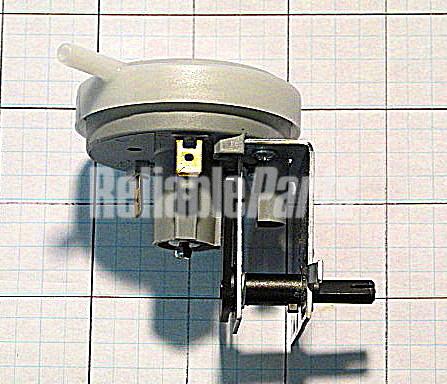 134421000 Frigidaire Pressure Switch P-1 1 134421000 Frigidaire Pressure Switch P-1
